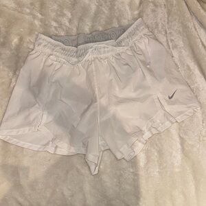 NIKE white shorts